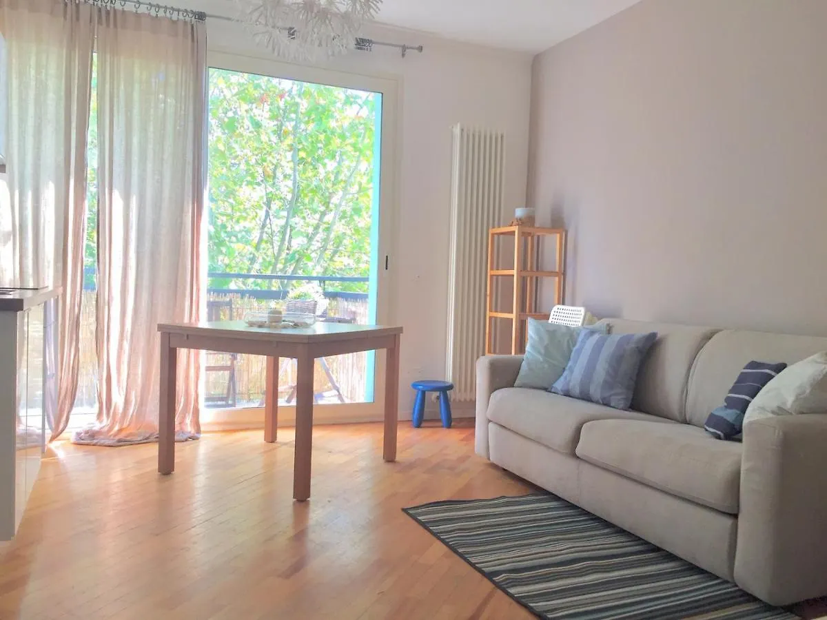 Sirena Apartment Riccione 0*,
