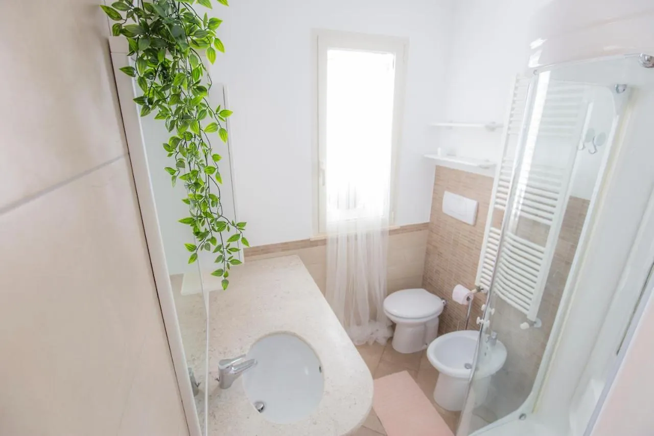 Sirena Apartment Riccione 0*,